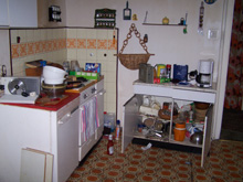 König-Pröckl. Entrümpelung Küche, davor